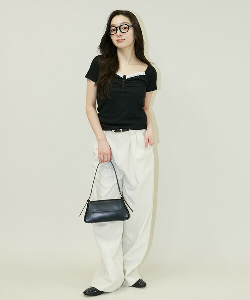 PUBLUX(パブリュクス)の「PUBLUX/パブリュクス レース ヘンリーネック カットソー 限定展開(Tシャツ/カットソー・レディース・ブラック/グレー/オフホワイト・フリ-)」の7枚目の写真