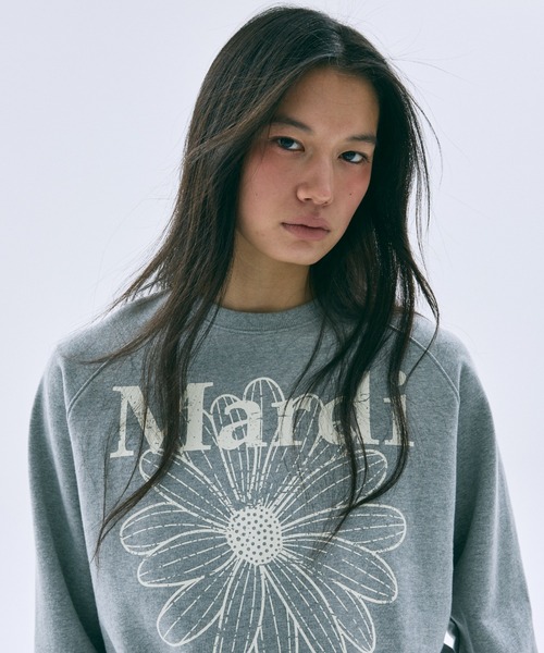Mardi Mercredi(マルディメクルディ)の「SWEATSHIRT RAGLAN FLOWERMARDI CRACKED / スウェットシャツ ラグラン フラワーマルディ クラック(スウェット・レディース・グレー/ネイビー・FREE)」の1枚目の写真
