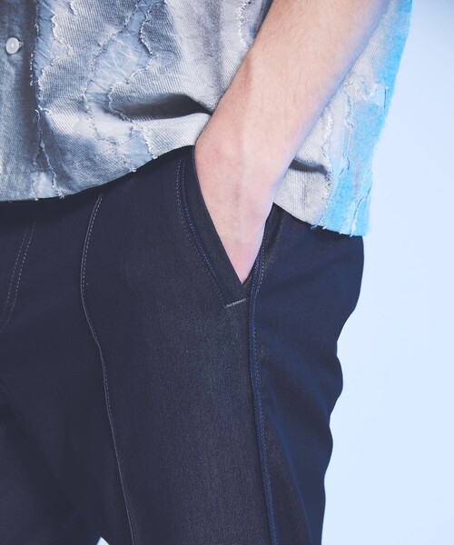 5351 POUR LES HOMMES(ゴーサンゴーイチプールオム)の「【デニムライク】 ストレッチ テーパードスラックス(スラックス・メンズ・インディゴブルー/ブラック・44/50/48/46)」の17枚目の写真