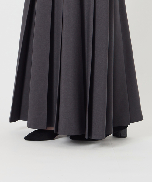 IENA LA BOUCLE(イエナラブークル)の「IENA LA BOUCLE プリーツマキシスカート(スカート・レディース・チャコールグレー・38/36)」の4枚目の写真