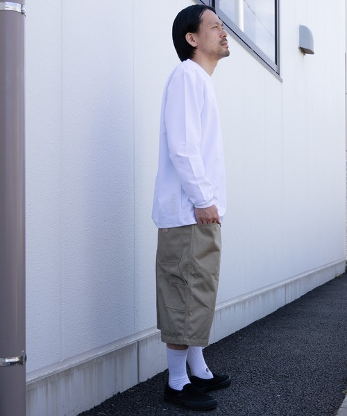 CHROME(クローム)の「【ムラサキスポーツ限定】CHROME/クローム 長袖 Tシャツ ロンT ロゴ ワンポイント UVカット 接触冷感 吸水拡散 遮熱 JP283WH(Tシャツ/カットソー・メンズ・ホワイト・L/XL/M)」の9枚目の写真