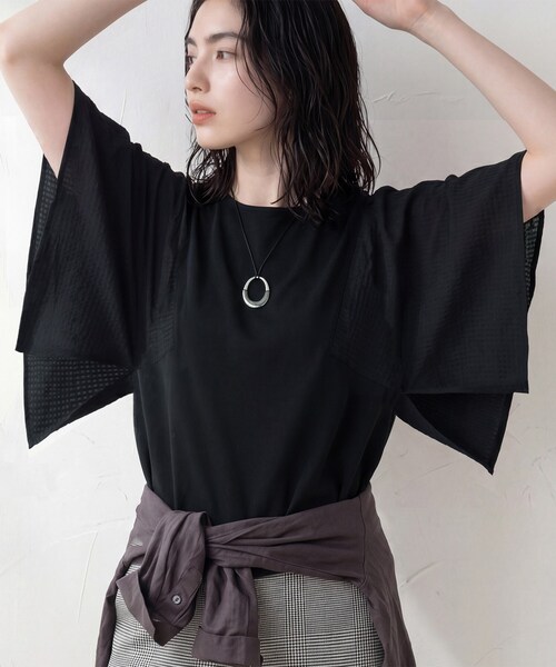 INDIVI(インディヴィ)の「【洗える/シアーチェック柄】異素材コンビスリーブトップス(Tシャツ/カットソー・レディース・ホワイト/ブラック/ブラウン系/グリーン系5・05/13/15 /38/19/34)」の17枚目の写真