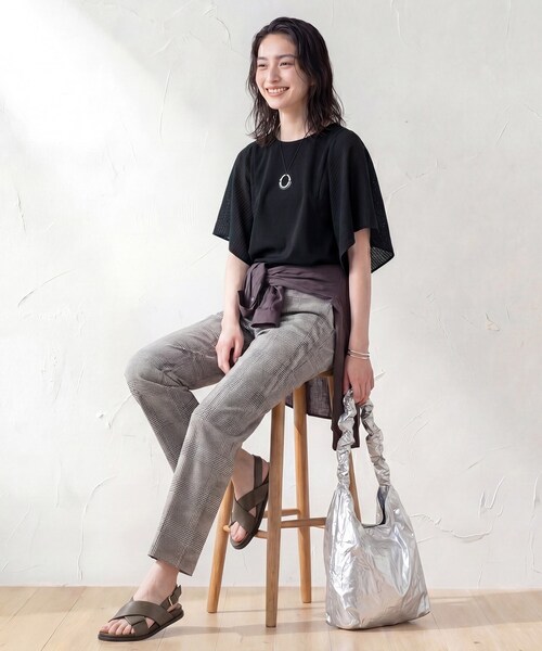 INDIVI(インディヴィ)の「【洗える/シアーチェック柄】異素材コンビスリーブトップス(Tシャツ/カットソー・レディース・ホワイト/ブラック/ブラウン系/グリーン系5・05/13/15 /38/19/34)」の21枚目の写真