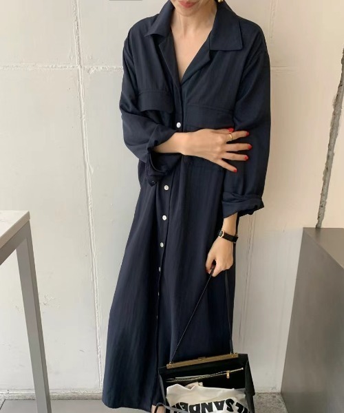 AMAJI(アマジ)の「韓国風 ゆったりシルエット シンプルシャツワンピース ダブルポケット シングルボタン 長袖リラックスワンピース(シャツワンピース・レディース・グリーン/イエロー/ネイビー・FREE)」の19枚目の写真