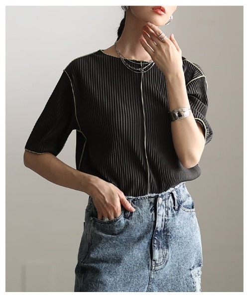 Sawa a la mode(サワアラモード)の「配色メロープリーツ半袖トップス(Tシャツ/カットソー・レディース・チャコールグレー/アイボリー/ネイビー・FREE)」の14枚目の写真