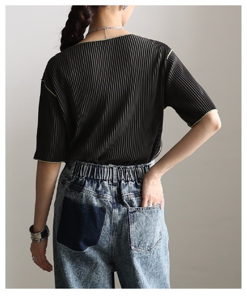 Sawa a la mode(サワアラモード)の「配色メロープリーツ半袖トップス(Tシャツ/カットソー・レディース・チャコールグレー/アイボリー/ネイビー・FREE)」の12枚目の写真
