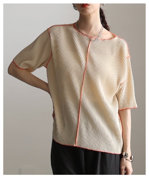 Sawa a la mode(サワアラモード)の「配色メロープリーツ半袖トップス(Tシャツ/カットソー・レディース・チャコールグレー/アイボリー/ネイビー・FREE)」の8枚目の写真