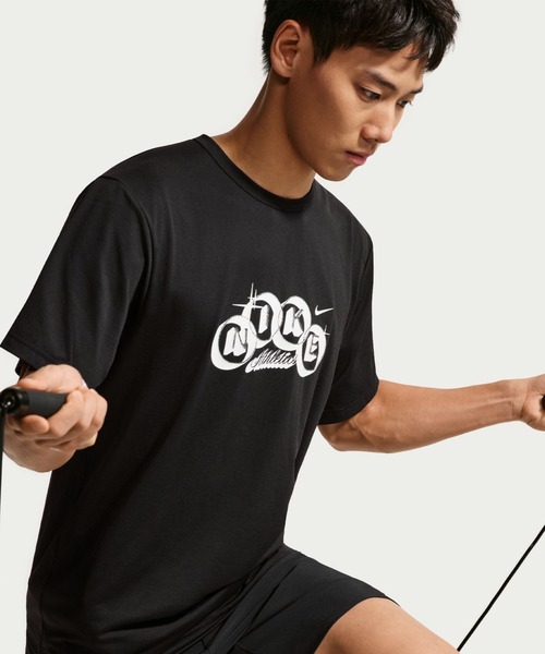 NIKE(ナイキ)の「【別注】ナイキ NIKE ナイキ DF HYVERSE GFX S/S トップ 限定コラボ(Tシャツ/カットソー・メンズ・グリーン/ブラック・S/M/L/LL/3L)」の6枚目の写真