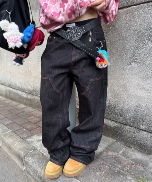 Vipoa(ヴィポア)の「Back print straight-leg denim pants(デニムパンツ・レディース・ブラック・LARGE/MEDIUM)」の17枚目の写真