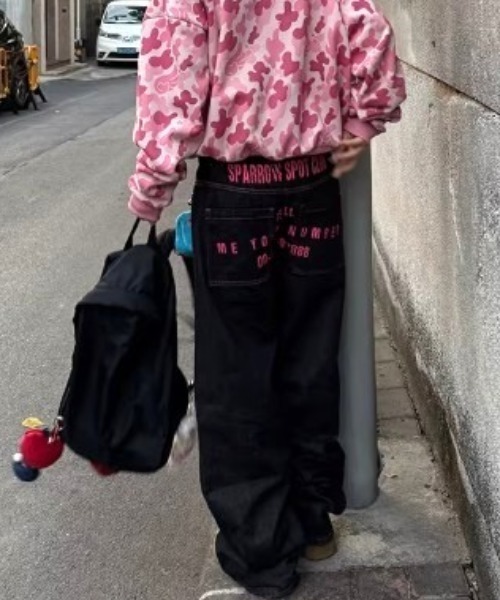 Vipoa(ヴィポア)の「Back print straight-leg denim pants(デニムパンツ・レディース・ブラック・LARGE/MEDIUM)」の18枚目の写真