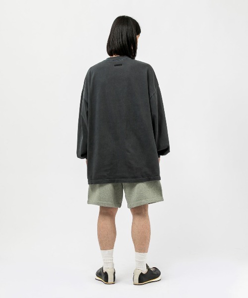 FOG ESSENTIALS(エフオージーエッセンシャルズ)の「ESSENTIALS TRAINING 90S LONG SLEEVE TEE エッセンシャルズ キャンパスナインティーズロングスリーヴティー(Tシャツ/カットソー・メンズ・ブラック・LARGE/MEDIUM/SMALL)」の7枚目の写真