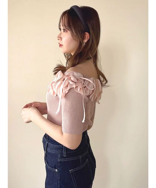 dazzlin(ダズリン)の「ウェービィバルーンオフショルニットトップス(ニット/セーター・レディース・ピンク/オフホワイト/ブラック・FREE)」の22枚目の写真