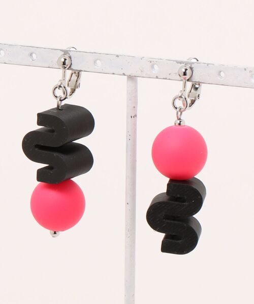 TONE SELECT GOODS（トーンセレクトグッズ）の「【Beauty bell】カラフルうねうねイヤリング（イヤリング・レディース・パープル/オレンジ/その他/ブルー/ブラック/ブラック系その他2・FREE）」の2枚目の写真