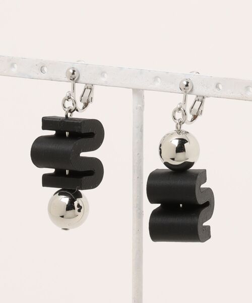 TONE SELECT GOODS（トーンセレクトグッズ）の「【Beauty bell】カラフルうねうねイヤリング（イヤリング・レディース・パープル/オレンジ/その他/ブルー/ブラック/ブラック系その他2・FREE）」の9枚目の写真