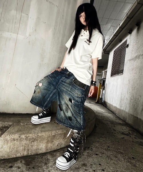 Never mind the XU（ネバーマインドザエックスユー）の「【Never mind the XU】studs belt platform sneaker boots / 【ネバーマインド ザ エックスユー】スタッズベルトプラットフォーム厚底スニーカーブーツ（ブーツ・レディース・ブラック・39/37/38）」の13枚目の写真