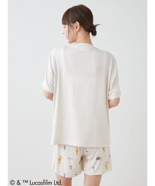 gelato pique(ジェラートピケ)の「【STAR WARS】【レディース】ワンポイントTシャツ(ルームウェア/パジャマ・レディース・クリーム/ミント・F)」の5枚目の写真