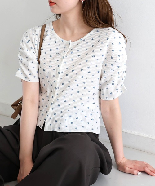 tiptop（ティップトップ）の「小花柄ワッフルカーディガン（カーディガン/ボレロ・レディース・オフホワイト/サックスブルー・FREE）」の22枚目の写真