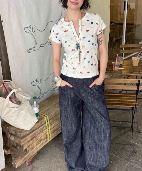 LAMPOON(ランプーン)の「フルーツマルチプリントヘンリーネックTシャツ(Tシャツ/カットソー・レディース・ホワイト・MEDIUM/LARGE/SMALL)」の11枚目の写真