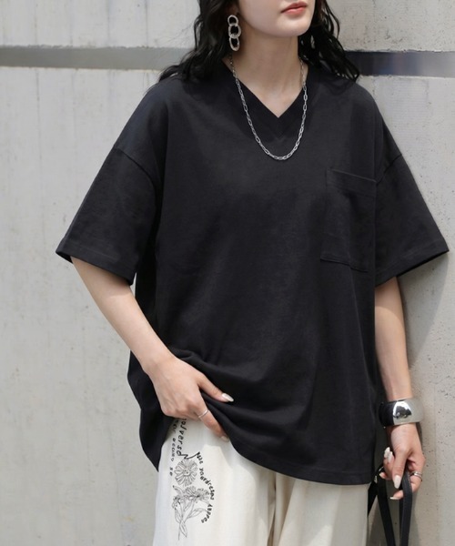 HUG.U(ハグユー)の「「アセナイン」 汗ジミ軽減 VネックボックスTシャツ(Tシャツ/カットソー・レディース・ブルー/オリーブ/ホワイト/ブラック/ライトグレー・FREE)」の17枚目の写真