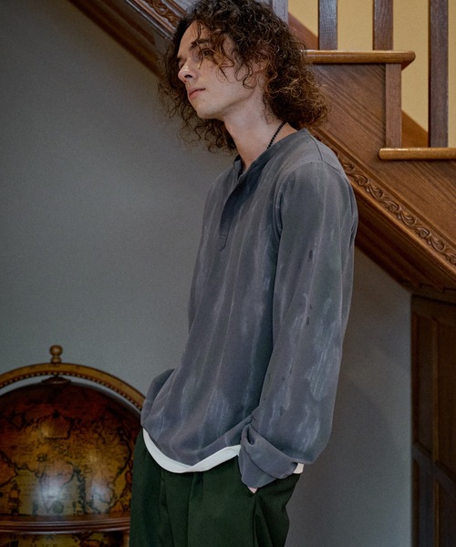 CASPER JOHN(キャスパージョン)の「Key neck glitter cut-sew/キーネックグリッターカットソー(Tシャツ/カットソー・メンズ・グレー/ネイビー・SMALL/MEDIUM/X-SMALL/LARGE)」の10枚目の写真