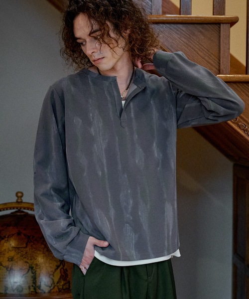CASPER JOHN(キャスパージョン)の「Key neck glitter cut-sew/キーネックグリッターカットソー(Tシャツ/カットソー・メンズ・グレー/ネイビー・SMALL/MEDIUM/X-SMALL/LARGE)」の8枚目の写真