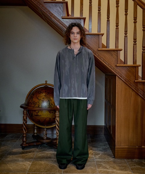 CASPER JOHN(キャスパージョン)の「Key neck glitter cut-sew/キーネックグリッターカットソー(Tシャツ/カットソー・メンズ・グレー/ネイビー・SMALL/MEDIUM/X-SMALL/LARGE)」の12枚目の写真
