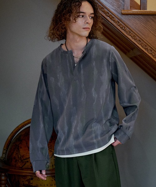 CASPER JOHN(キャスパージョン)の「Key neck glitter cut-sew/キーネックグリッターカットソー(Tシャツ/カットソー・メンズ・グレー/ネイビー・SMALL/MEDIUM/X-SMALL/LARGE)」の9枚目の写真