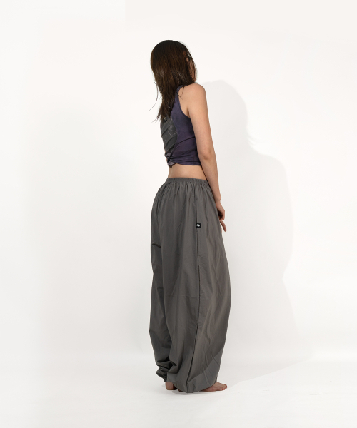 WHILE(ワイル)の「ケイブクライミング夏パンツ(ブラック)(スウェットパンツ・レディース・その他・SMALL/MEDIUM/LARGE)」の5枚目の写真