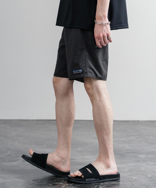 patagonia(パタゴニア)の「Patagonia パタゴニア M'S WAVEFARER BOARDSHORTS 19 IN 水陸両用ワイドナイロンショートパンツ/ハーフパンツ(その他パンツ・メンズ・ブラック/ブルー・30)」の3枚目の写真