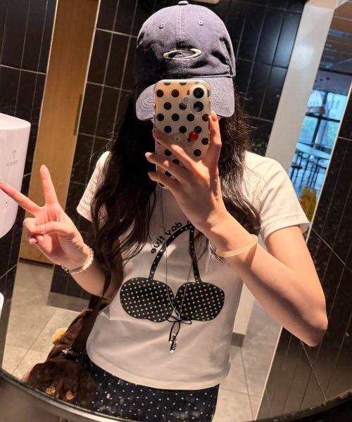 DIAVEL(ディアベル)の「ドットリボンサングラスプリントコンパクトTシャツ(Tシャツ/カットソー・レディース・ホワイト・M)」の2枚目の写真