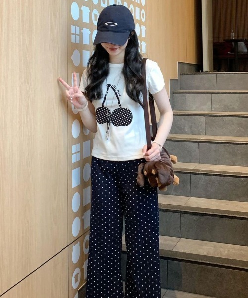 DIAVEL(ディアベル)の「ドットリボンサングラスプリントコンパクトTシャツ(Tシャツ/カットソー・レディース・ホワイト・M)」の9枚目の写真