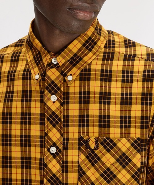 FRED PERRY(フレッドペリー)の「Macleod Tartan Shirt/マクラウドタータンチェックシャツ(シャツ/ブラウス・メンズ・ゴールド・S/M/L)」の7枚目の写真