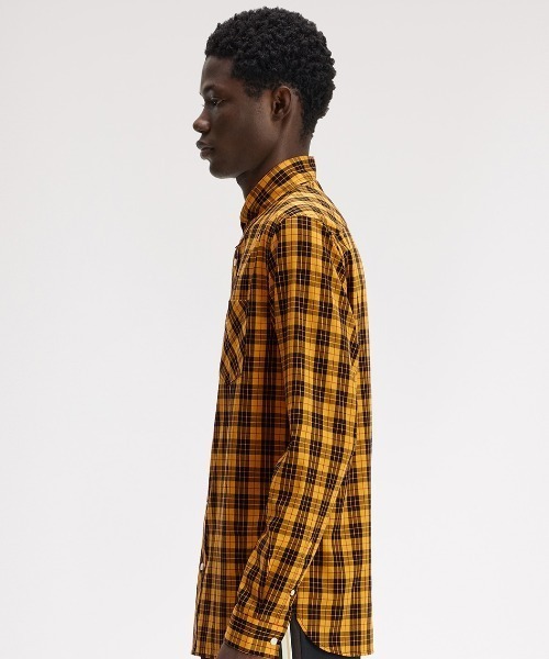FRED PERRY(フレッドペリー)の「Macleod Tartan Shirt/マクラウドタータンチェックシャツ(シャツ/ブラウス・メンズ・ゴールド・S/M/L)」の3枚目の写真