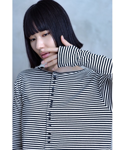 TAMYU(タミュー)の「TAMYU - Morse Button Border Long-Sleeve / モールスボタンボーダーロンT(Tシャツ/カットソー・メンズ・グレー/ホワイト・FREE/SMALL)」の6枚目の写真