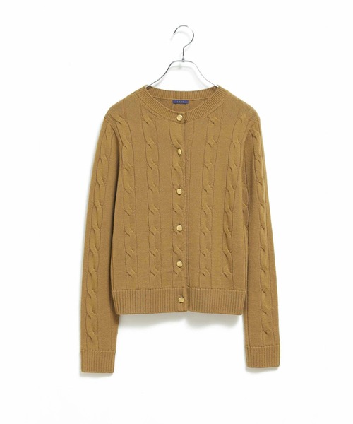 LENO（リノ）の「「LENO / リノ」CABLE PATTERN CREW CARDIGAN（ニット/セーター・レディース・モカ/グレー/ネイビー/オフホワイト/レッド・1）」の3枚目の写真