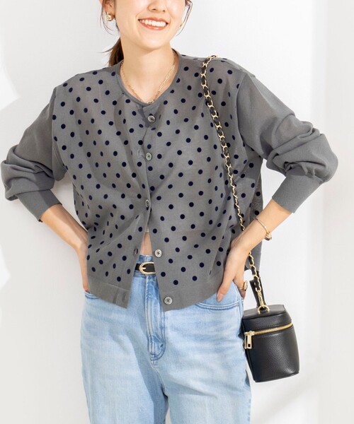 NOLLEY’S(ノーリーズ)の「《手洗い可能》フロッキードットプリントクルーネックカーディガン(カーディガン/ボレロ・レディース・ダークブラウン/グレー/ブラック・38)」の3枚目の写真