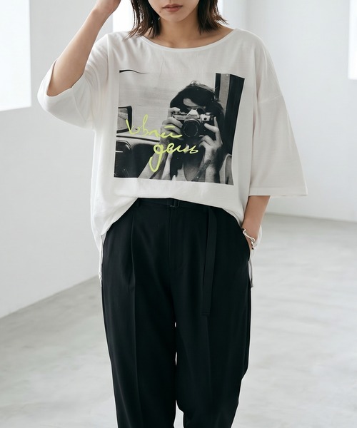 itto...(イット)の「フォトプリントプルオーバー半袖Tシャツ(Tシャツ/カットソー・レディース・ホワイト/ブラック・M~L)」の3枚目の写真