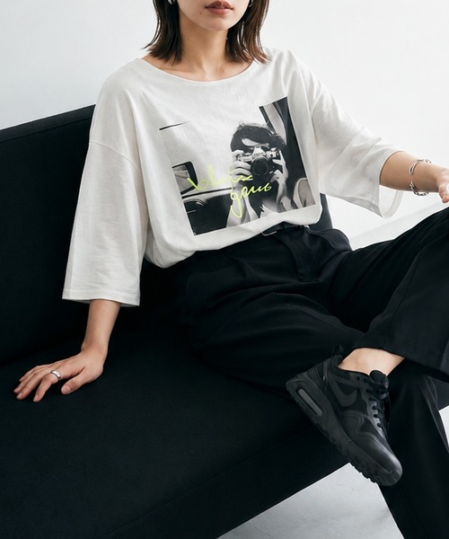 itto...(イット)の「フォトプリントプルオーバー半袖Tシャツ(Tシャツ/カットソー・レディース・ホワイト/ブラック・M~L)」の7枚目の写真