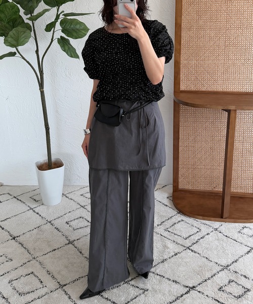 MUHET(ミュエータ)の「assorted shirring gather blouse / アソートシャーリングギャザーブラウス(シャツ/ブラウス・レディース・ブラック/ブルー・FREE)」の5枚目の写真