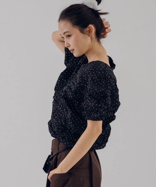 MUHET(ミュエータ)の「assorted shirring gather blouse / アソートシャーリングギャザーブラウス(シャツ/ブラウス・レディース・ブラック/ブルー・FREE)」の7枚目の写真