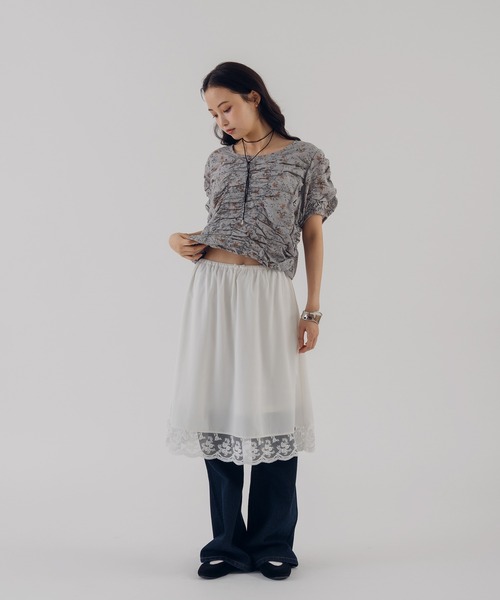 MUHET(ミュエータ)の「assorted shirring gather blouse / アソートシャーリングギャザーブラウス(シャツ/ブラウス・レディース・ブラック/ブルー・FREE)」の20枚目の写真