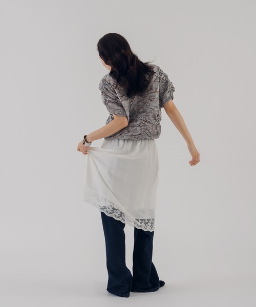 MUHET(ミュエータ)の「assorted shirring gather blouse / アソートシャーリングギャザーブラウス(シャツ/ブラウス・レディース・ブラック/ブルー・FREE)」の22枚目の写真