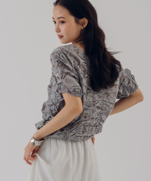 MUHET(ミュエータ)の「assorted shirring gather blouse / アソートシャーリングギャザーブラウス(シャツ/ブラウス・レディース・ブラック/ブルー・FREE)」の18枚目の写真