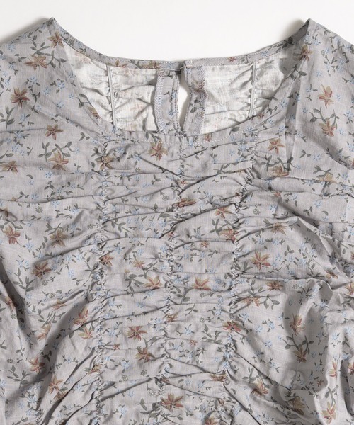 MUHET(ミュエータ)の「assorted shirring gather blouse / アソートシャーリングギャザーブラウス(シャツ/ブラウス・レディース・ブラック/ブルー・FREE)」の12枚目の写真