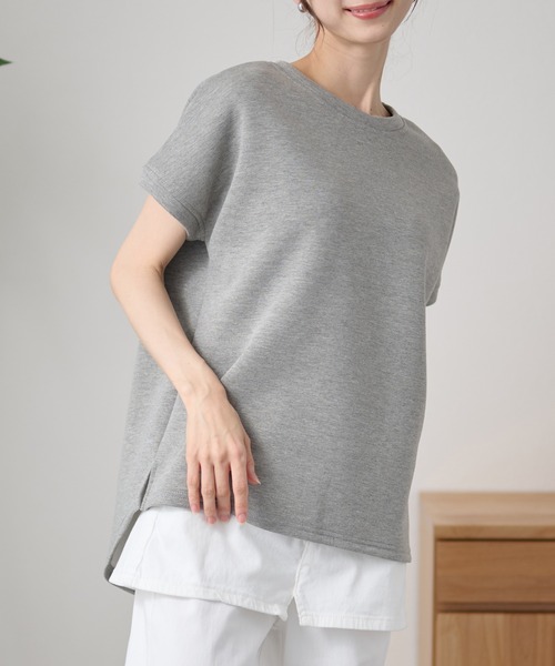 DAYRA(デイラ)の「ソリッドカラー クルーネック 半袖 ラウンドヘム トップス(Tシャツ/カットソー・レディース・ライトグレー/ダークグレー/ホワイト/ブラック・FREE)」の4枚目の写真