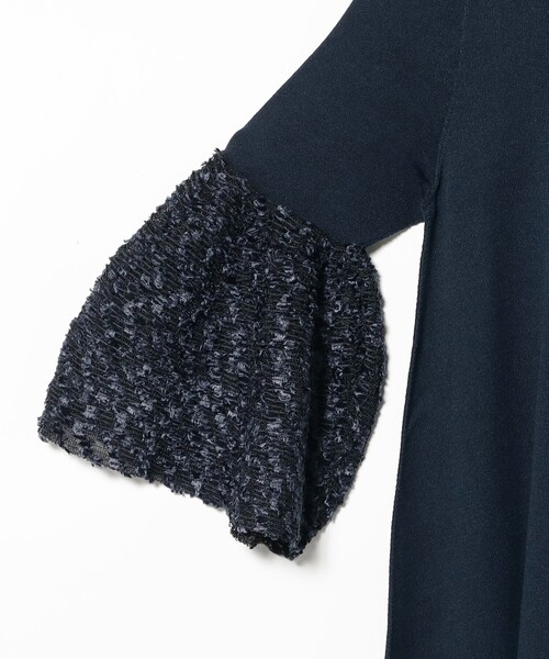 EFFE BEAMS（エッフェビームス）の「ファンシースリーブ ニット ワンピース（ワンピース・レディース・ネイビー/ブラック・ONE SIZE）」の8枚目の写真