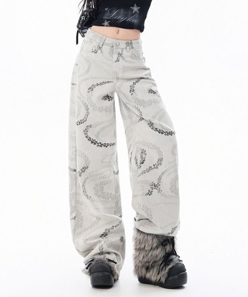 AVYL(アヴィル)の「グラフィックルーズワイドデニムパンツ(デニムパンツ・レディース・グレー・M/S/L)」の11枚目の写真