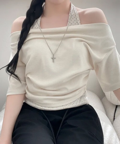 Emilie(エミリー)の「ドットホルターネックドッキング 半袖トップス(Tシャツ/カットソー・レディース・ブルー/クリーム/ブラック/カーキ・FREE)」の5枚目の写真