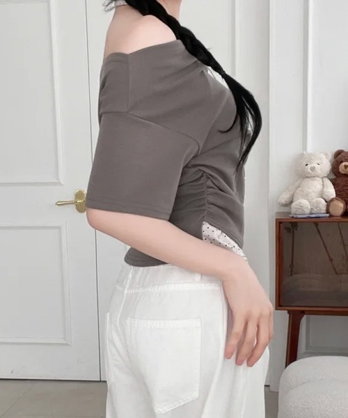 Emilie(エミリー)の「ドットホルターネックドッキング 半袖トップス(Tシャツ/カットソー・レディース・ブルー/クリーム/ブラック/カーキ・FREE)」の17枚目の写真
