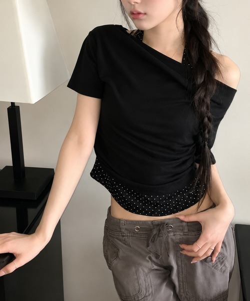 Emilie(エミリー)の「ドットホルターネックドッキング 半袖トップス(Tシャツ/カットソー・レディース・ブルー/クリーム/ブラック/カーキ・FREE)」の22枚目の写真